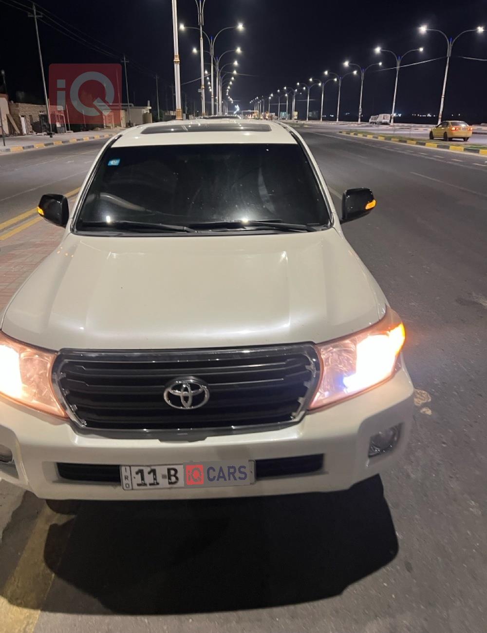 تۆیۆتا لاند کروزەر